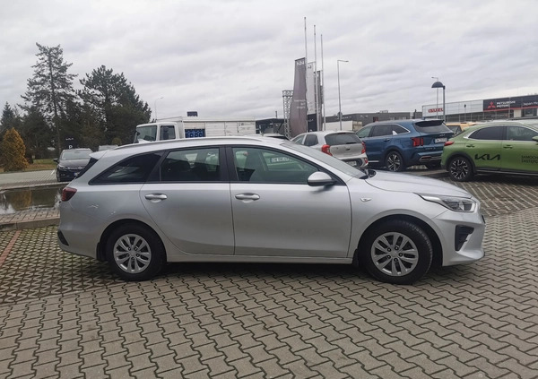 Kia Ceed cena 73900 przebieg: 25458, rok produkcji 2021 z Wąbrzeźno małe 56